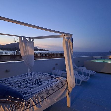Blue Life, Sea-Luxury Rooms On The Beach Between Palermo And Cefalu' Casteldaccia Kültér fotó