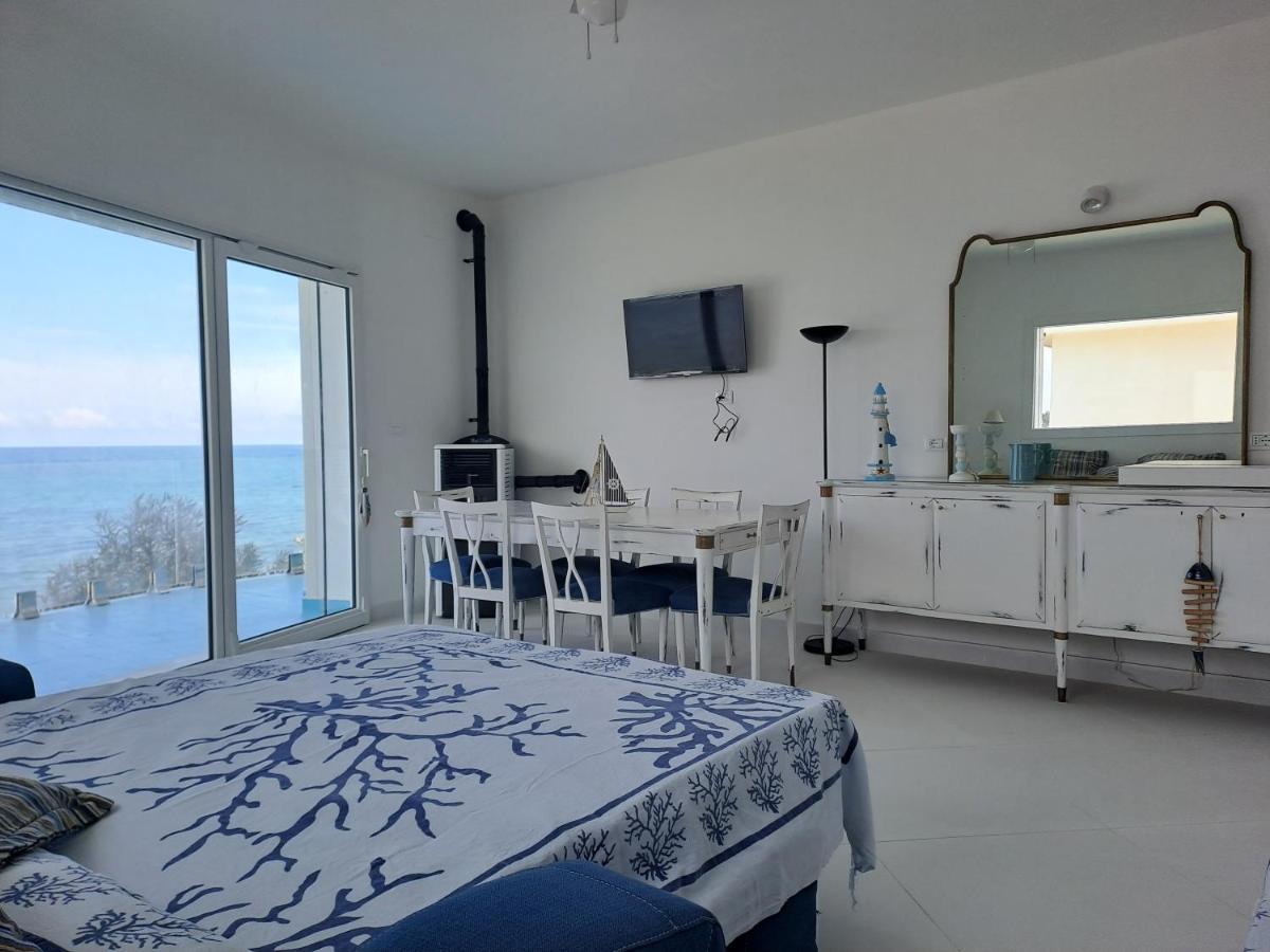 Blue Life, Sea-Luxury Rooms On The Beach Between Palermo And Cefalu' Casteldaccia Kültér fotó