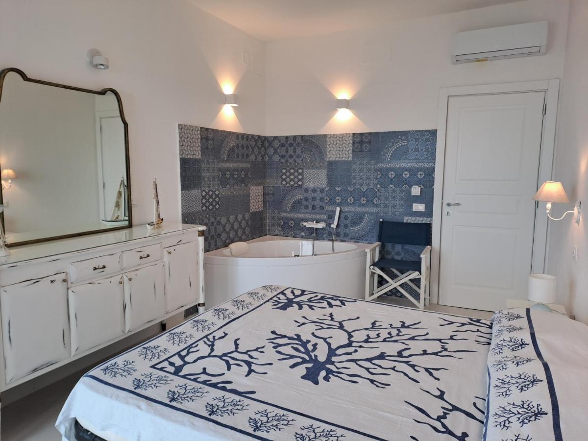 Blue Life, Sea-Luxury Rooms On The Beach Between Palermo And Cefalu' Casteldaccia Kültér fotó