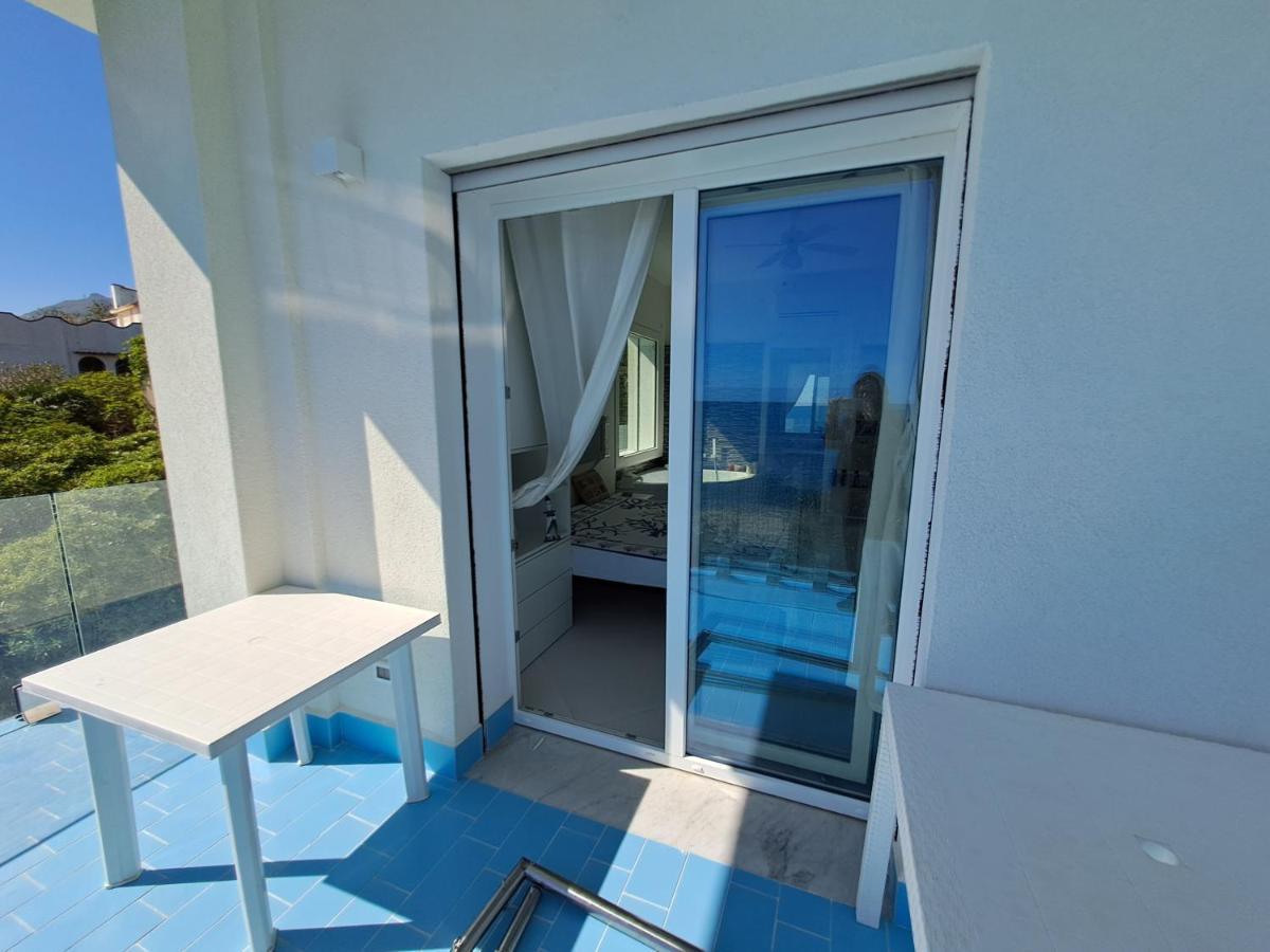 Blue Life, Sea-Luxury Rooms On The Beach Between Palermo And Cefalu' Casteldaccia Kültér fotó
