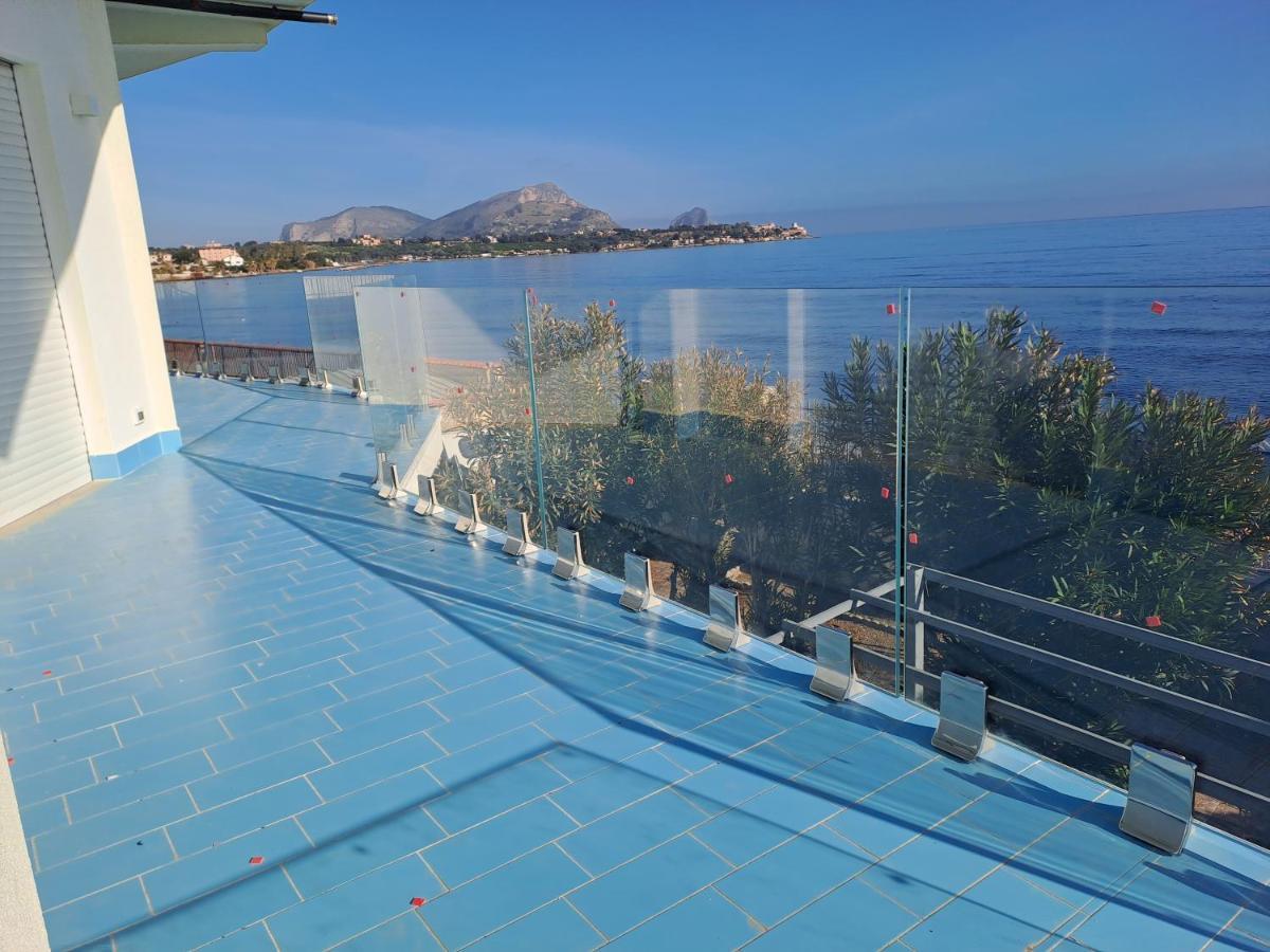 Blue Life, Sea-Luxury Rooms On The Beach Between Palermo And Cefalu' Casteldaccia Kültér fotó