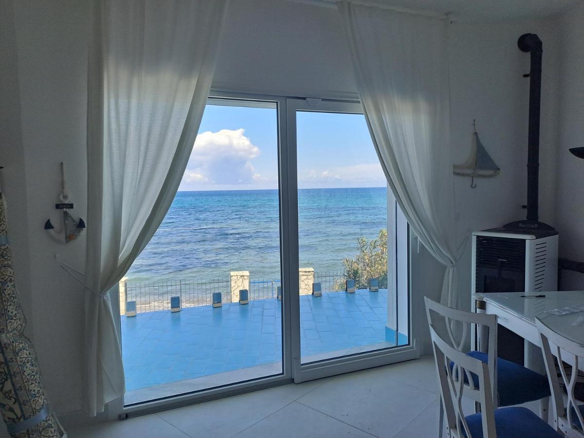 Blue Life, Sea-Luxury Rooms On The Beach Between Palermo And Cefalu' Casteldaccia Kültér fotó