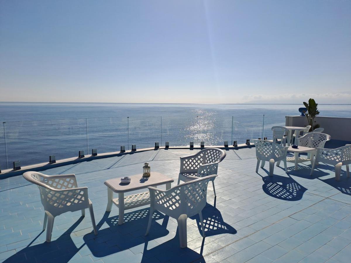 Blue Life, Sea-Luxury Rooms On The Beach Between Palermo And Cefalu' Casteldaccia Kültér fotó